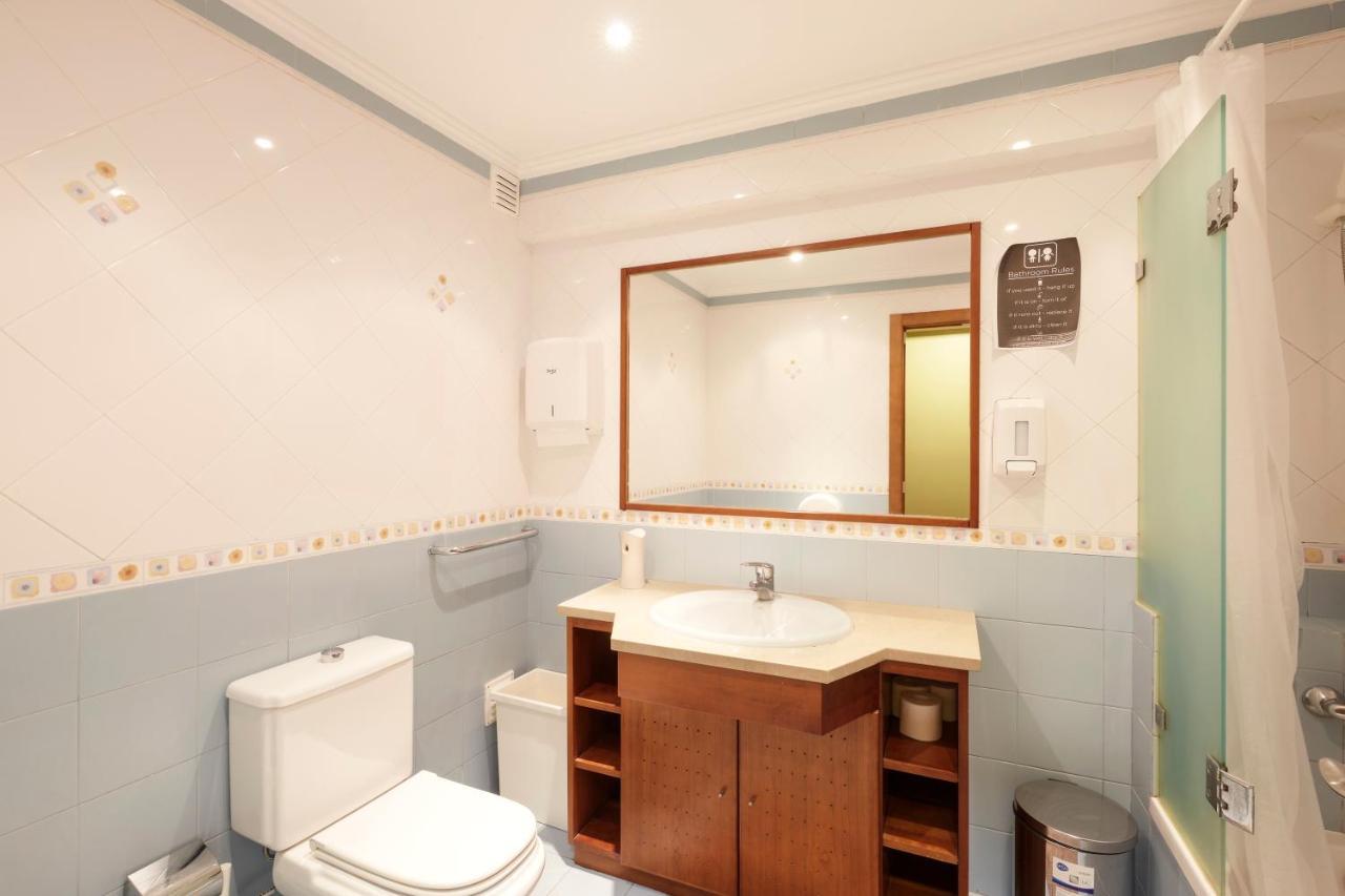 Huux Hostel Lisbon Room photo